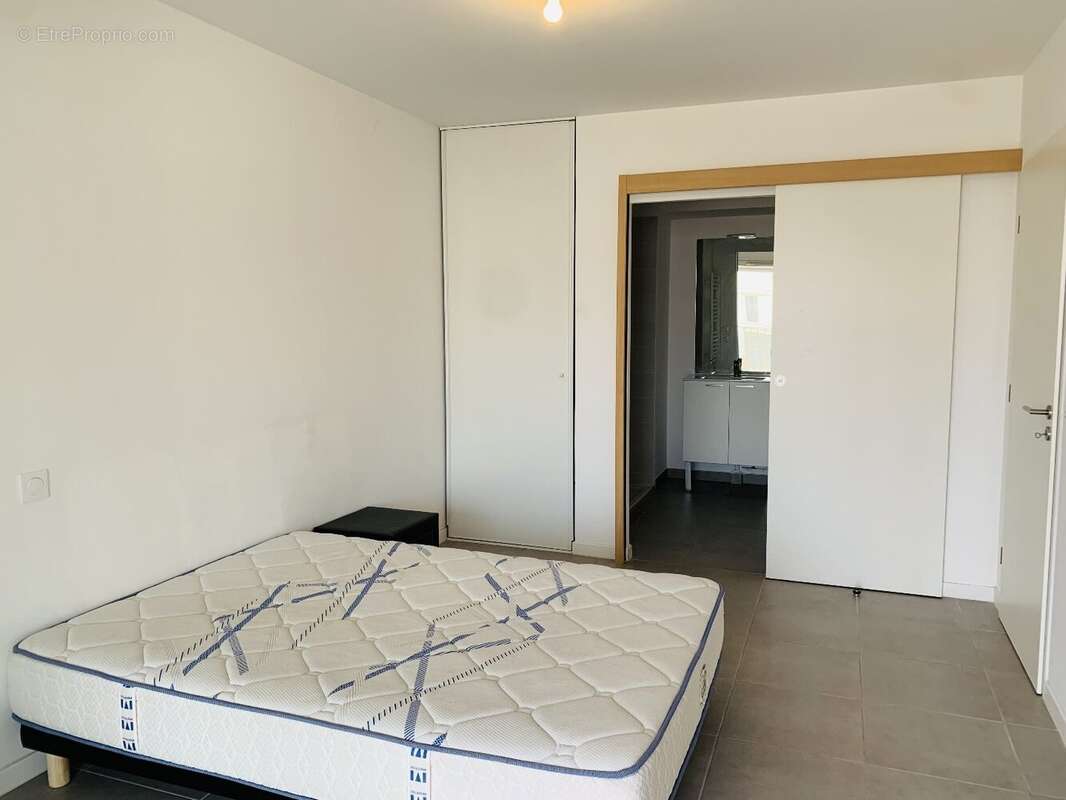 Appartement à MAUGUIO