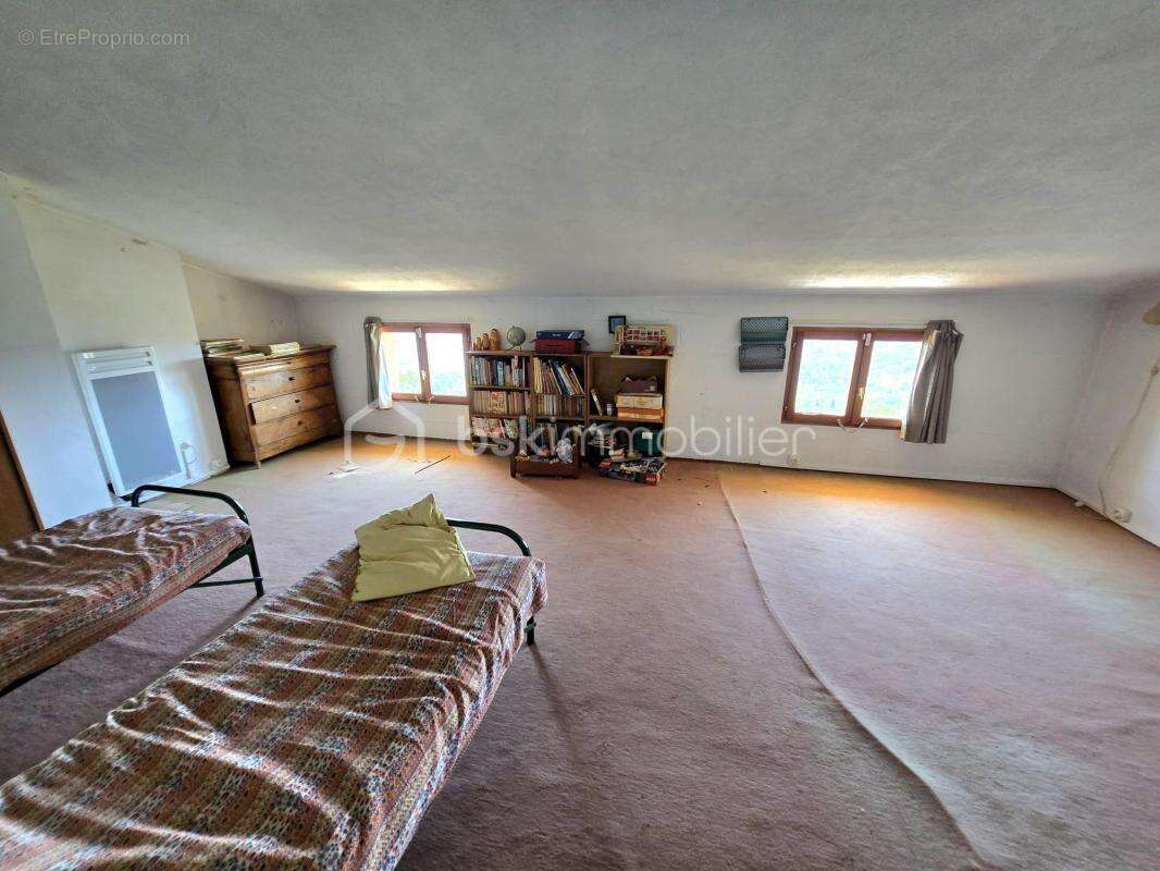Saint-Jeannet –  propriété avec vue mer panoramique, appartement indépendant et fort potentiel de valorisation - photo 21