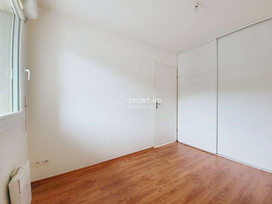 Appartement à PINEUILH
