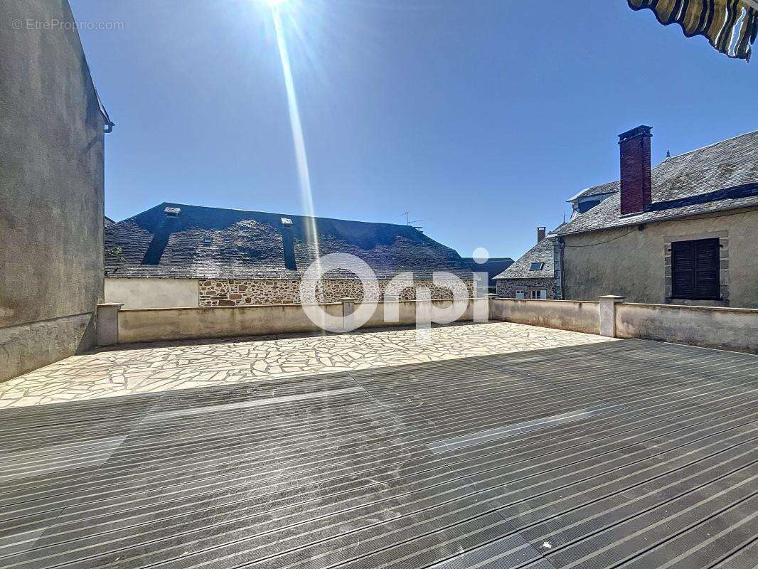 Maison à SAINTE-FEREOLE