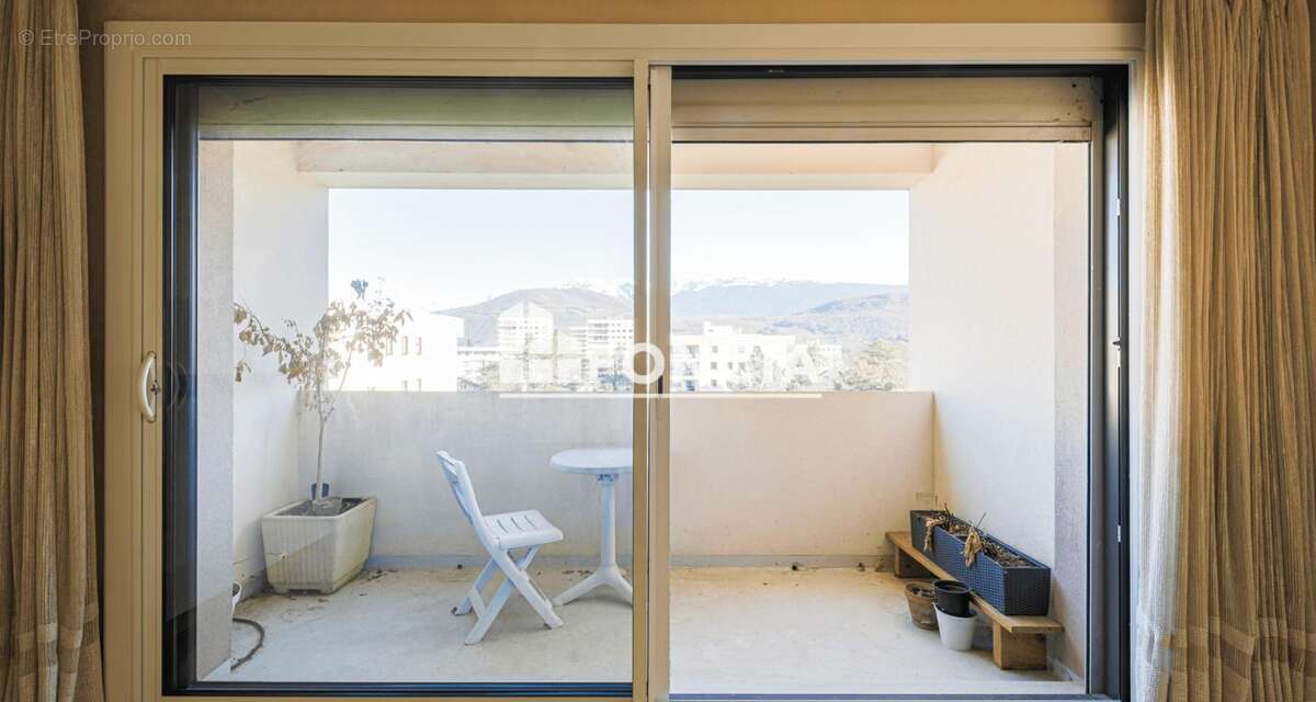 Appartement à ECHIROLLES