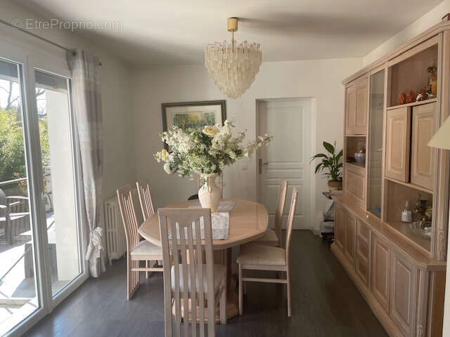 Maison à MONTEVRAIN