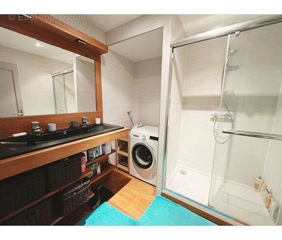 Appartement à FONTAINES-SAINT-MARTIN