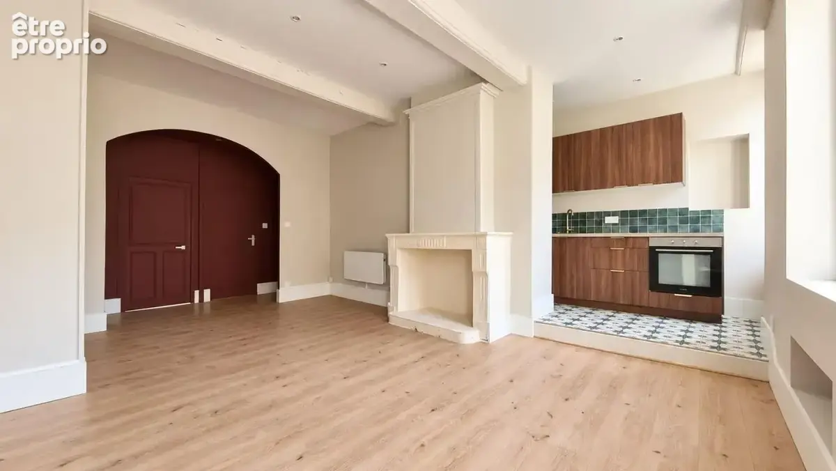 Photo Appartement à Saint-Laurent-Sur-Saone au prix de 125 000€