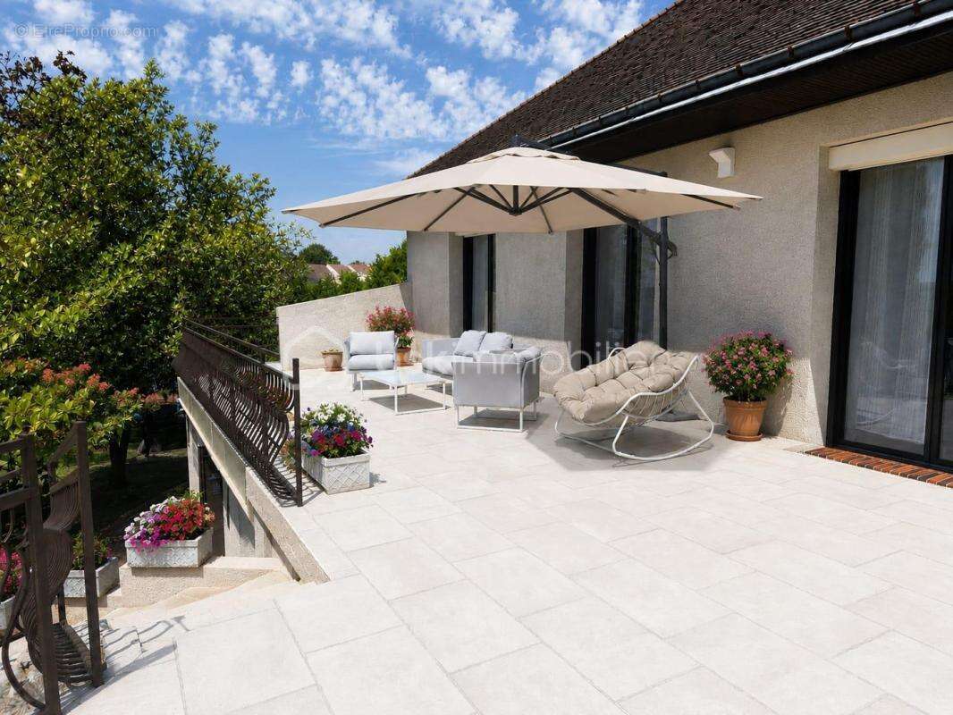 À vendre – Villa rénovée à Saint-Ouen - photo 10