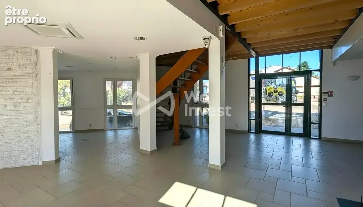 Appartement 330 m² à La Ferte-Bernard  - photo 3