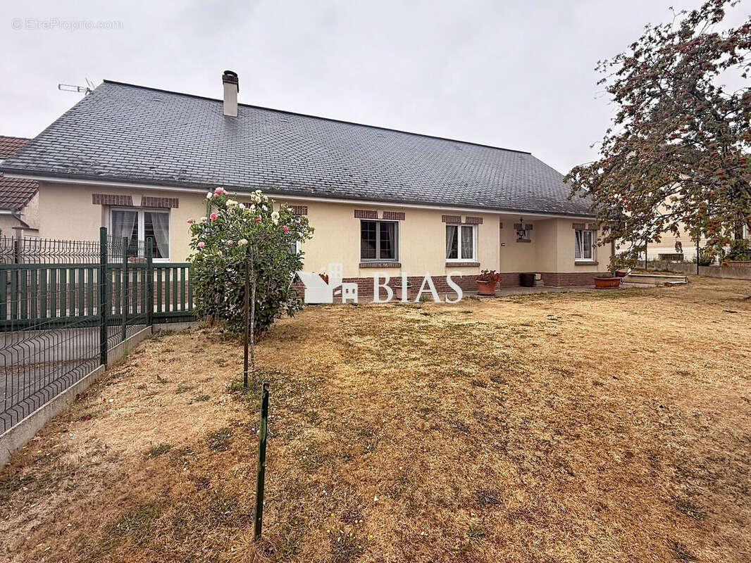 Maison 140 m² à Forges-Les-Eaux  - photo 4