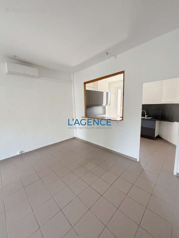Appartement à HYERES