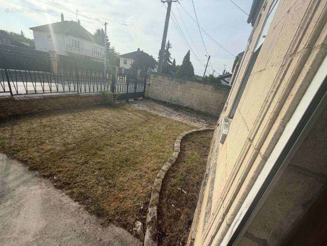 Maison 77 m² à Belleu  - photo 11