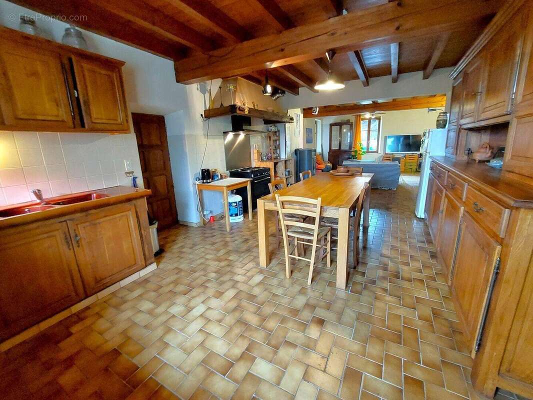 20241118142654 - Maison à SALIES-DU-SALAT