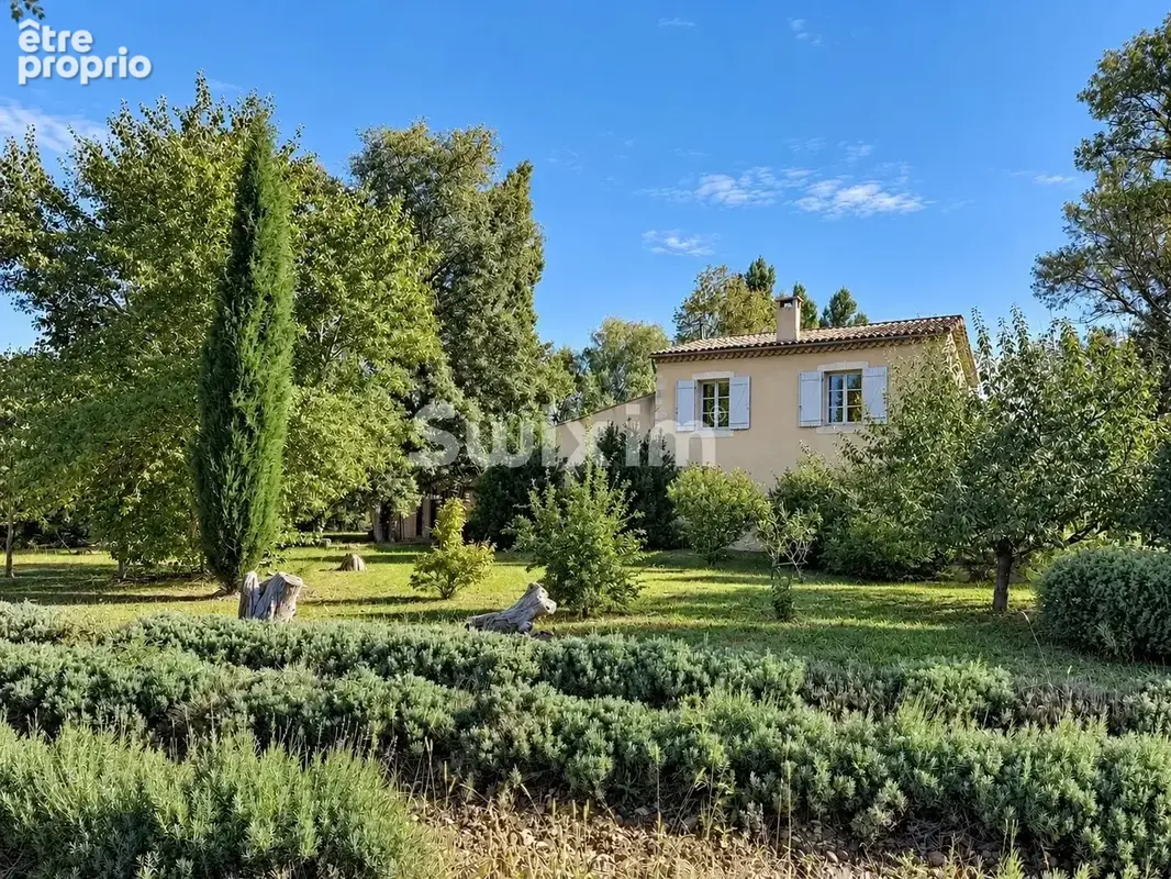 Mas en pierre de 213 m² – Studio indépendant – Terrain de 7 000 m² - photo 3