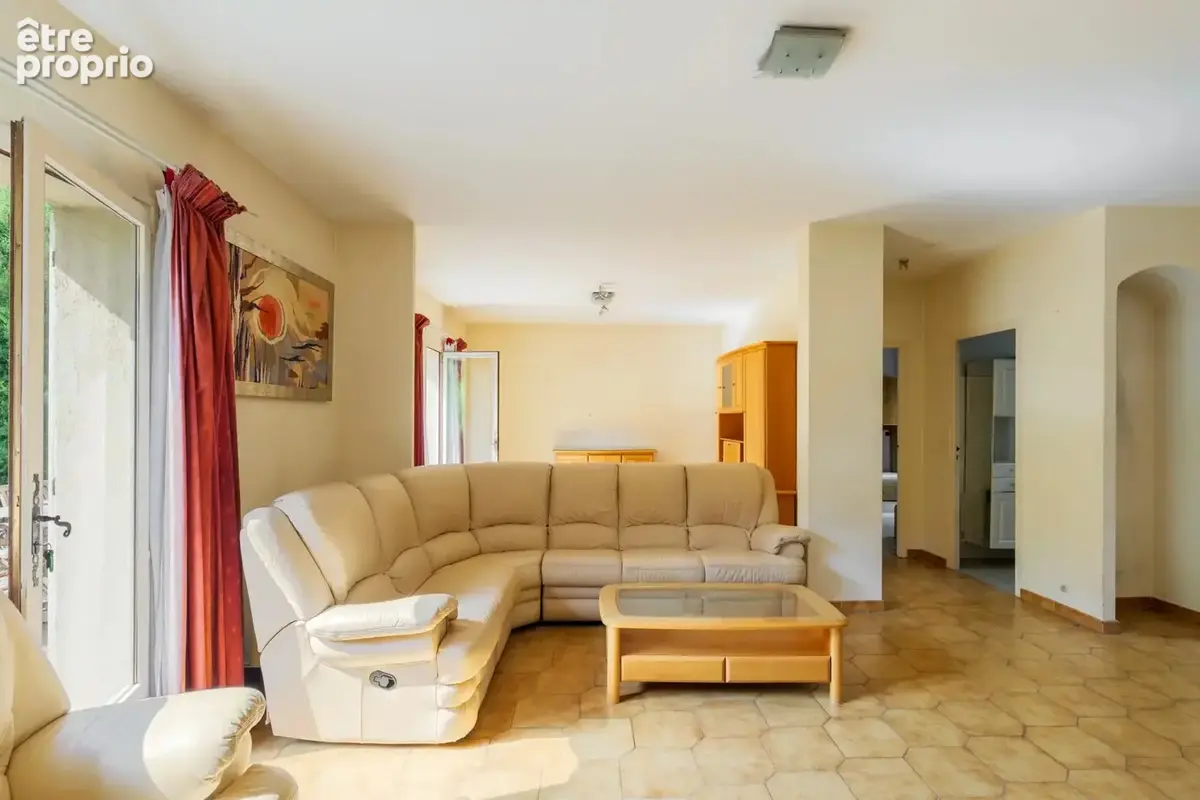 La Colle sur Loup - Une maison, 2 espaces de vie et de nombreuses possibilités - photo 8