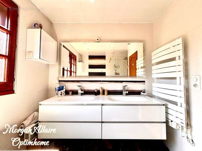 Maison à vendre 10 pièces FOURMIES (59) - photo 24