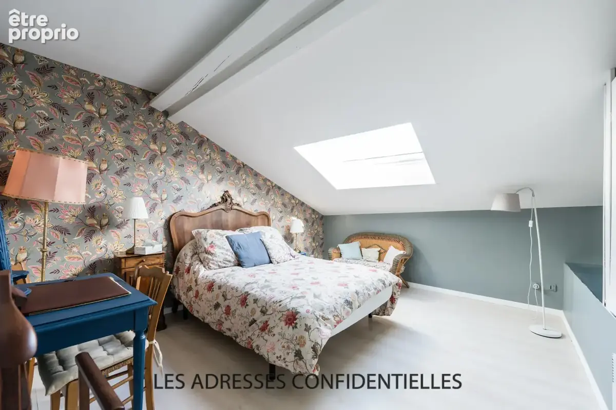 Irigny - Elégante maison de ville 287 m2 sur terrain arboré 425 m2 - photo 9