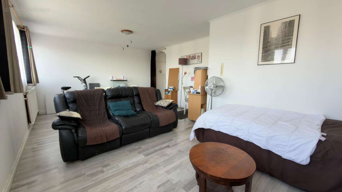 EXCLUSIVITE - F4 (71m²), 27 m² de séjour, Cave et Box - photo 8