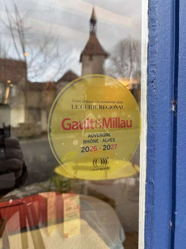 Commerce à CHARROUX