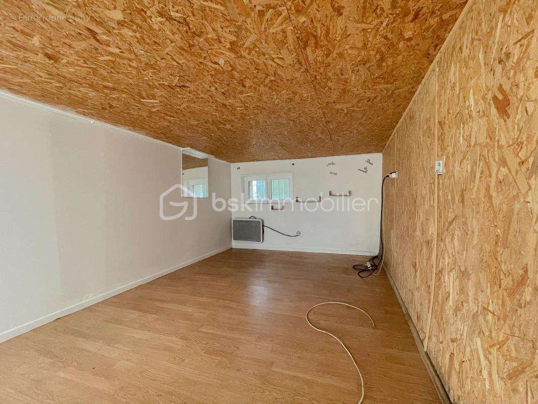 Maison à SAINT-HILAIRE-LES-PLACES