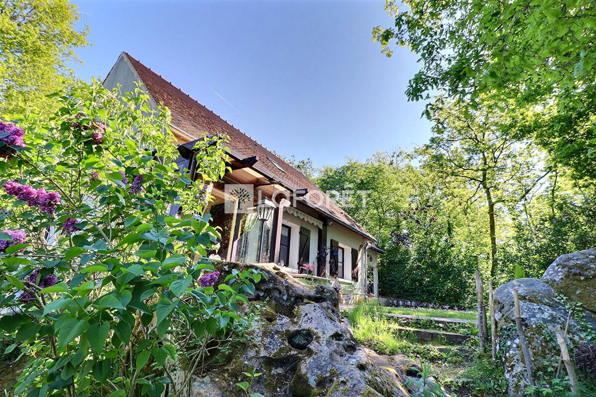 Maison à MILLY-LA-FORET