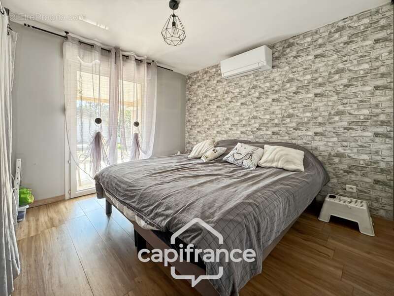 Maison à OUROUX-SUR-SAONE