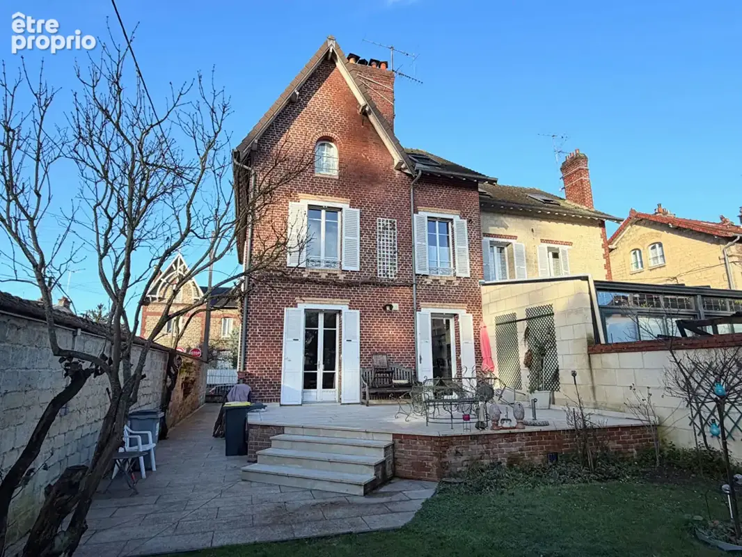 Maison à CHANTILLY