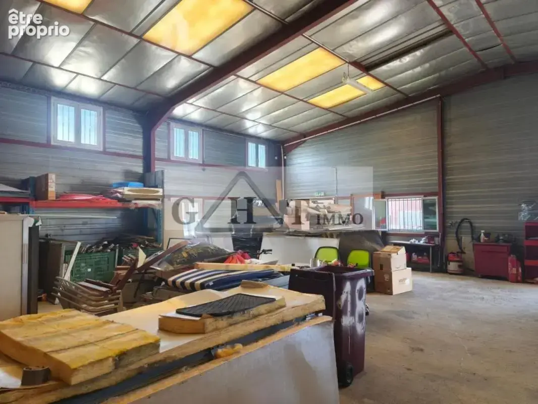 335 m² entrepot bureaux a vendre à thorigny sur marne - photo 3
