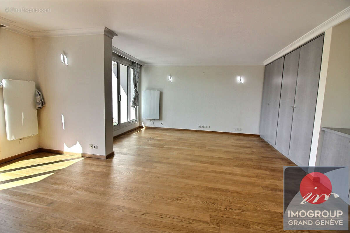 Appartement à DIVONNE-LES-BAINS