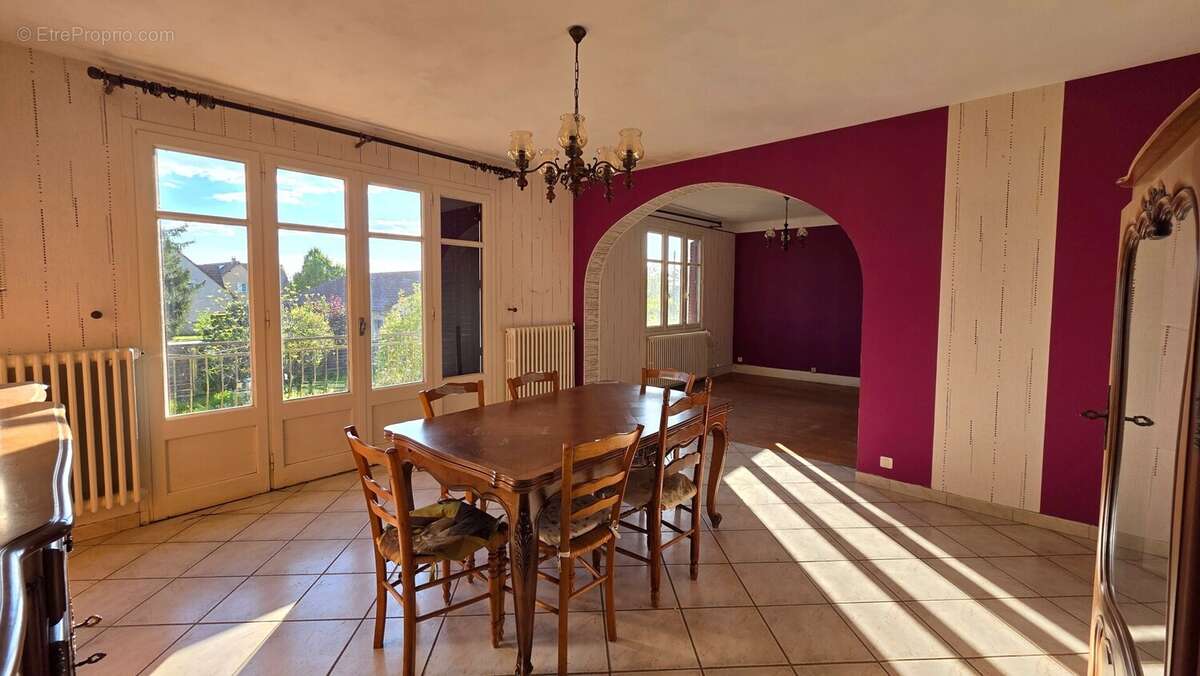 Maison à CHATENOY-EN-BRESSE