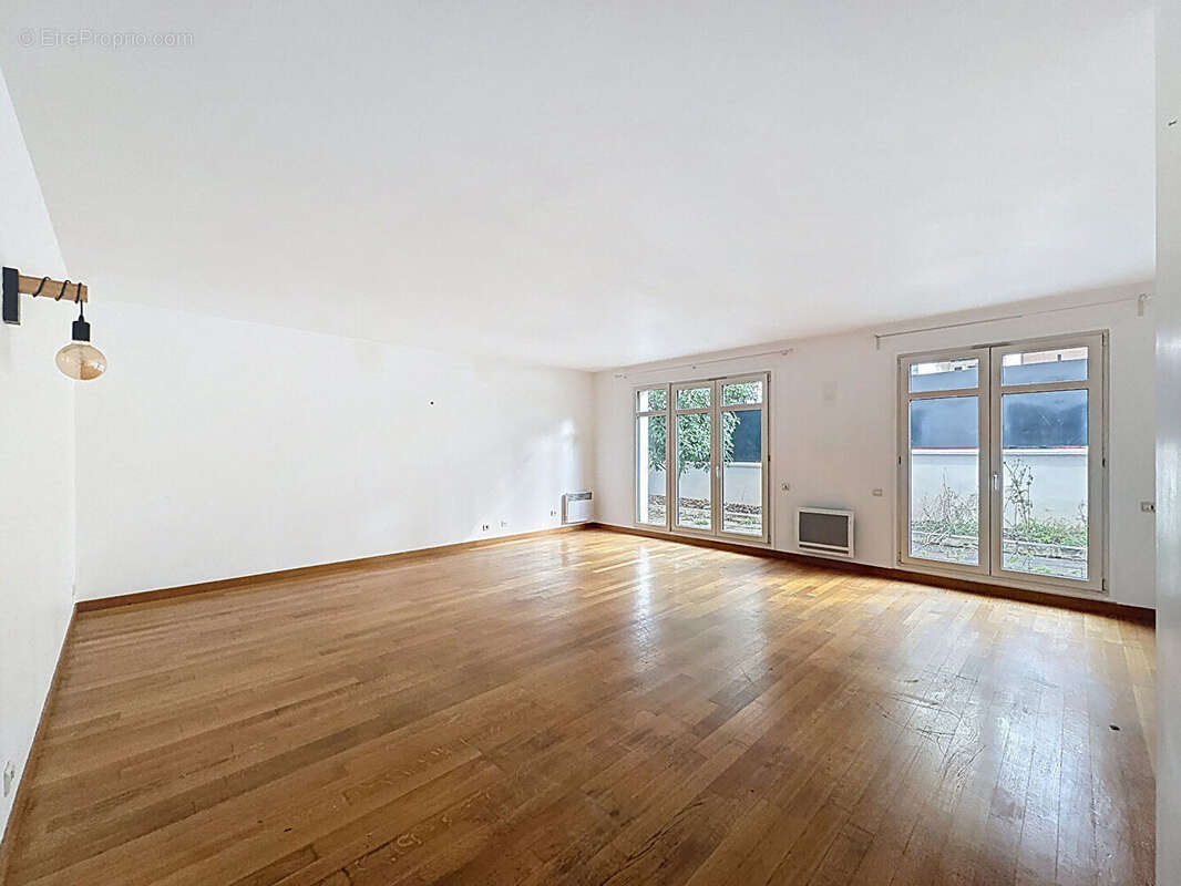 Appartement à SURESNES