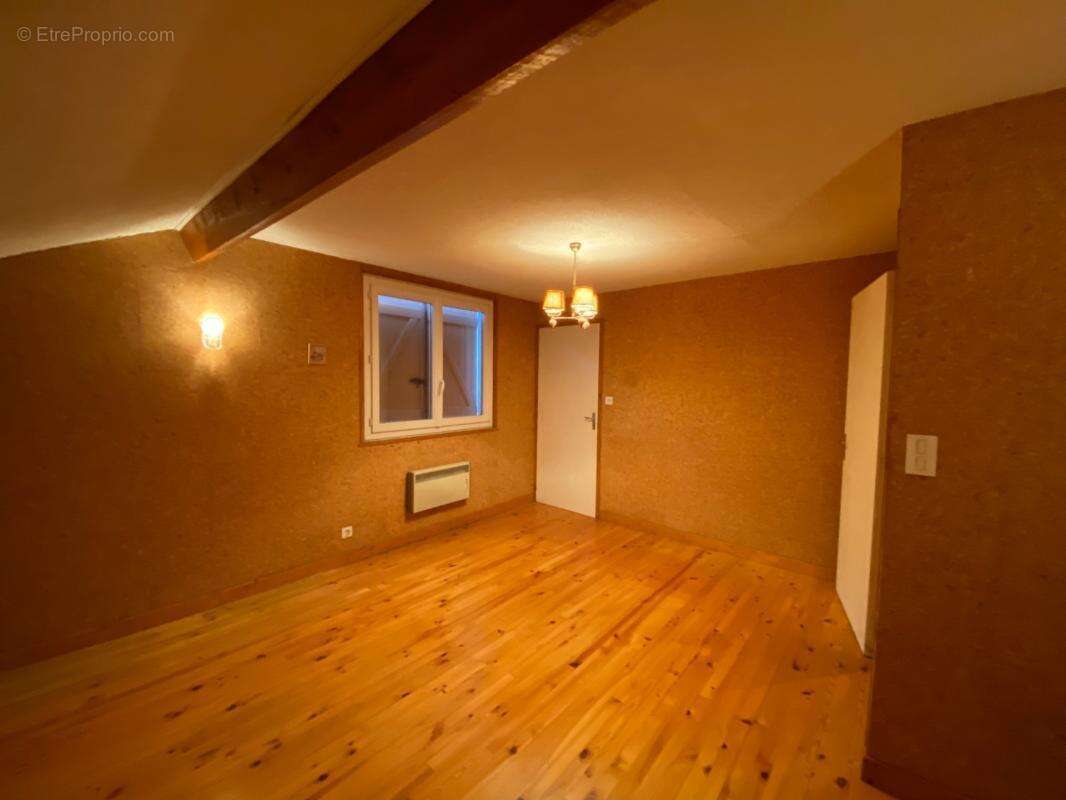 Maison 6 pièces 145m² à maringues, quartier ecoles et complexe sportif - photo 10