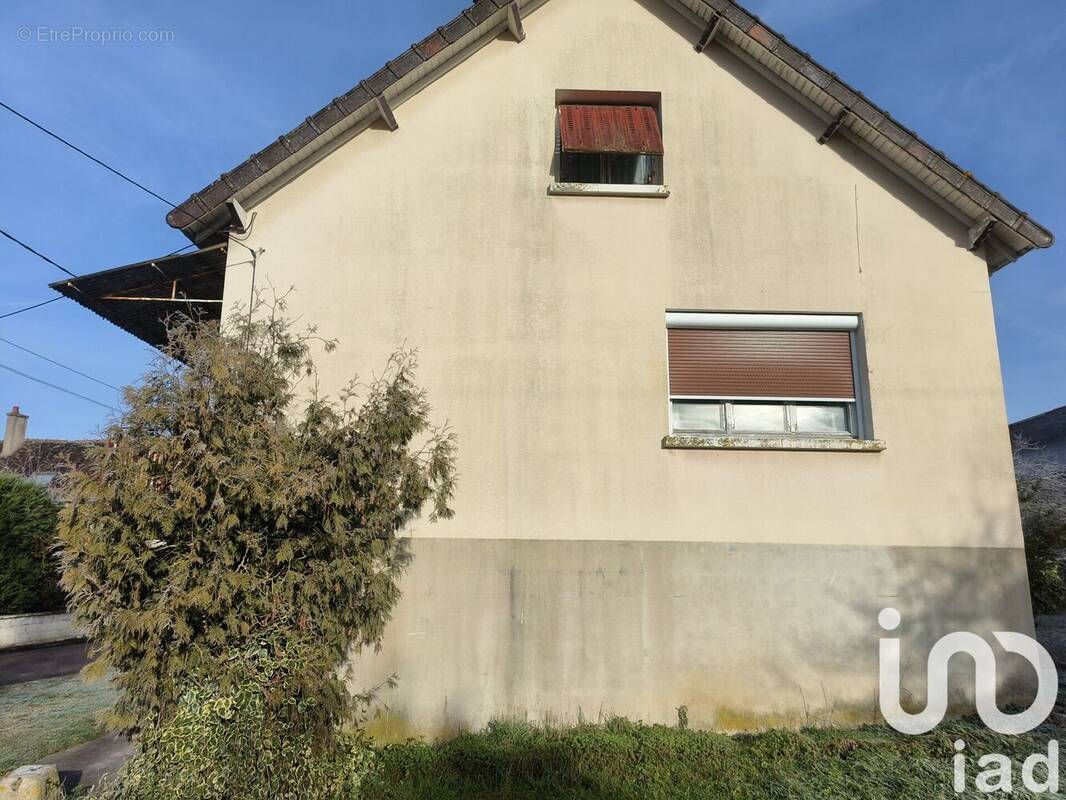 Photo 1 - Maison à LES SIEGES
