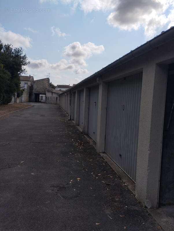 Parking à ROCHEFORT