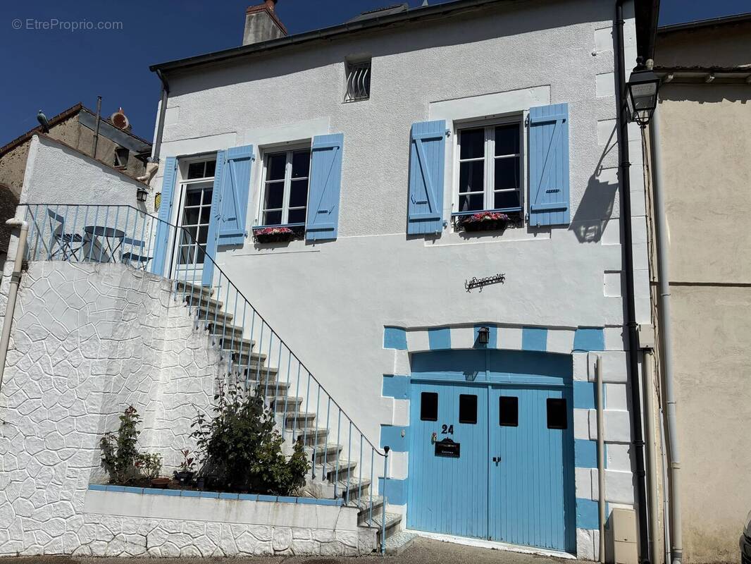 Maison à BRIGUEIL-LE-CHANTRE
