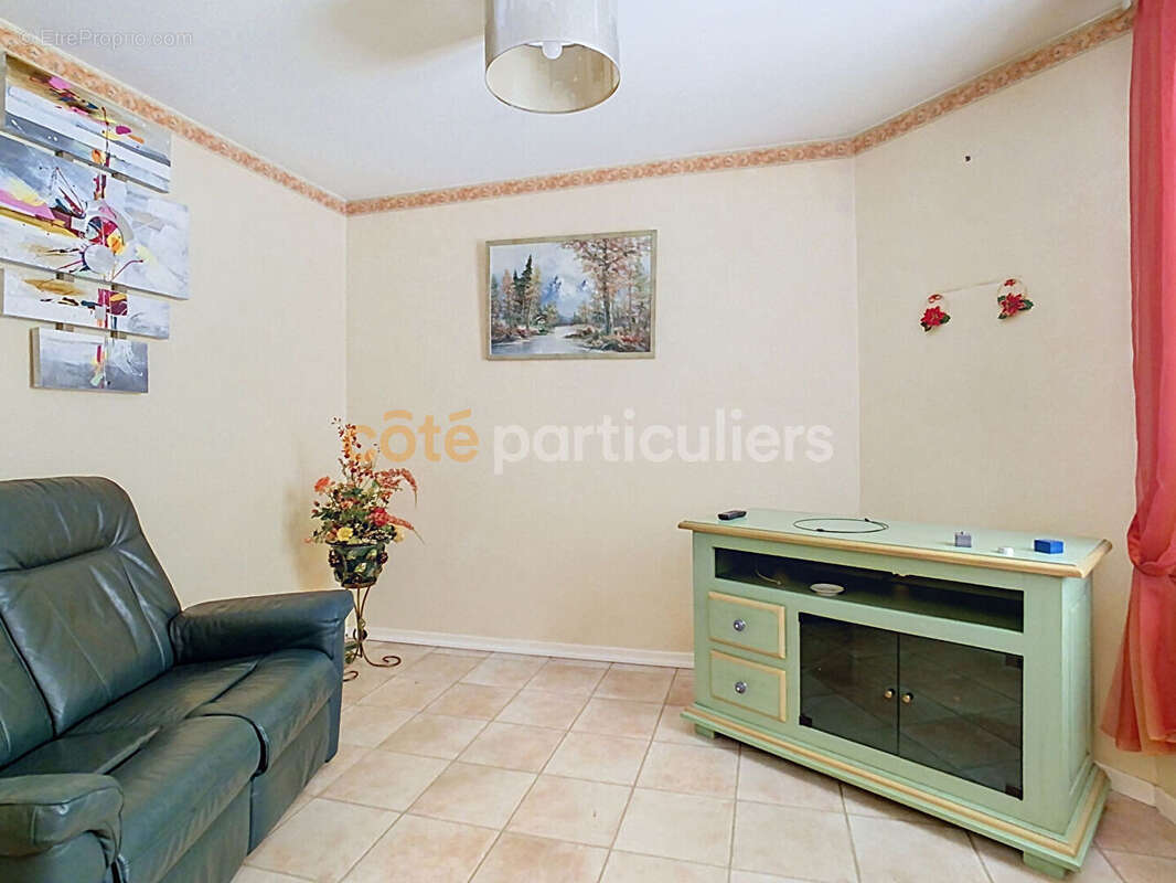 Maison - 85.87 m²  - Coufouleux - 4 pièces - plain-pied - photo 4