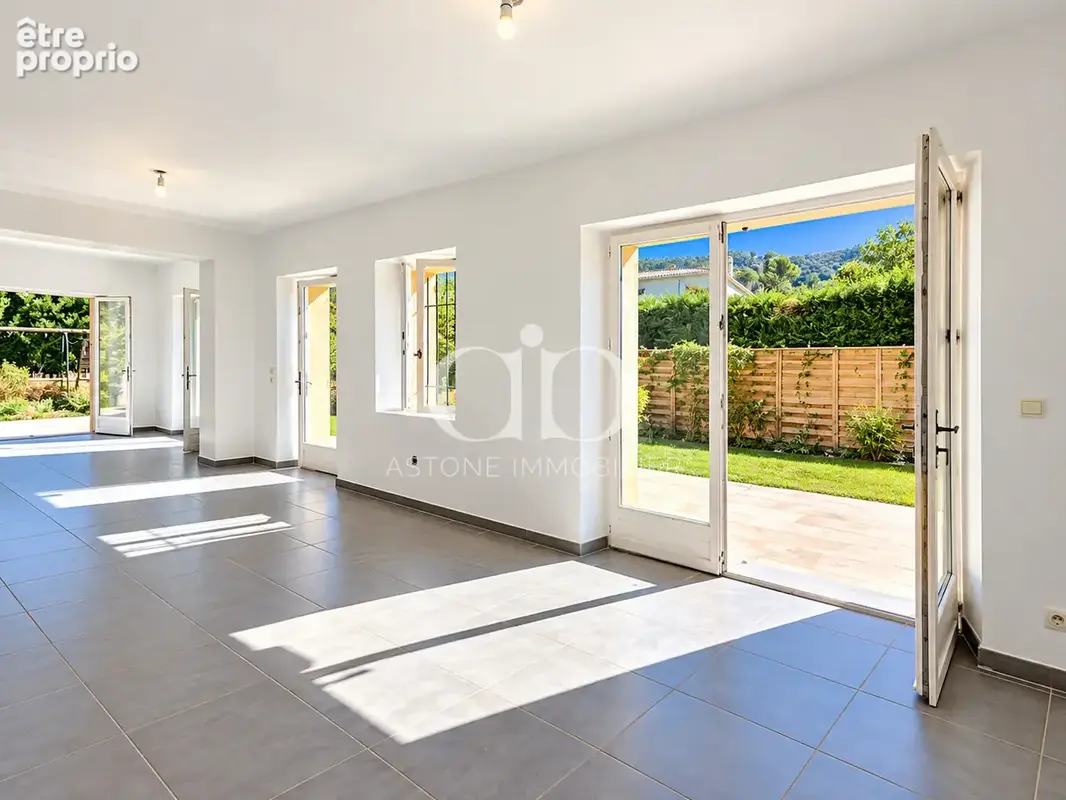 Roquevaire   le charme d’une bâtisse ancienne, l’esprit d’une maison et 300 m2 de jardin privatif - photo 9