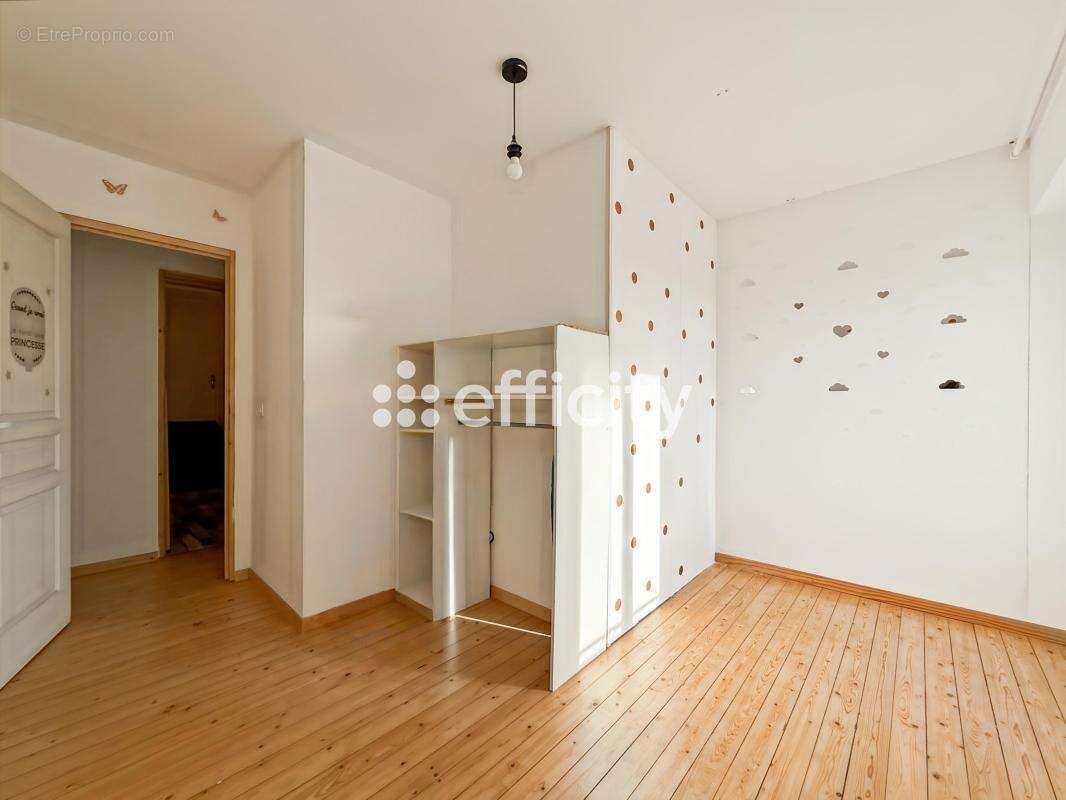 Maison à SAINTE-MAURE-DE-TOURAINE