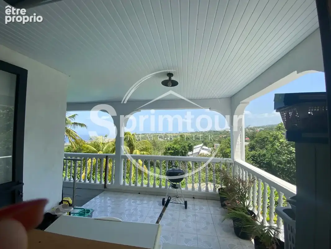Saint claude - maison f4 et studio avec vue mer et montagne - photo 2