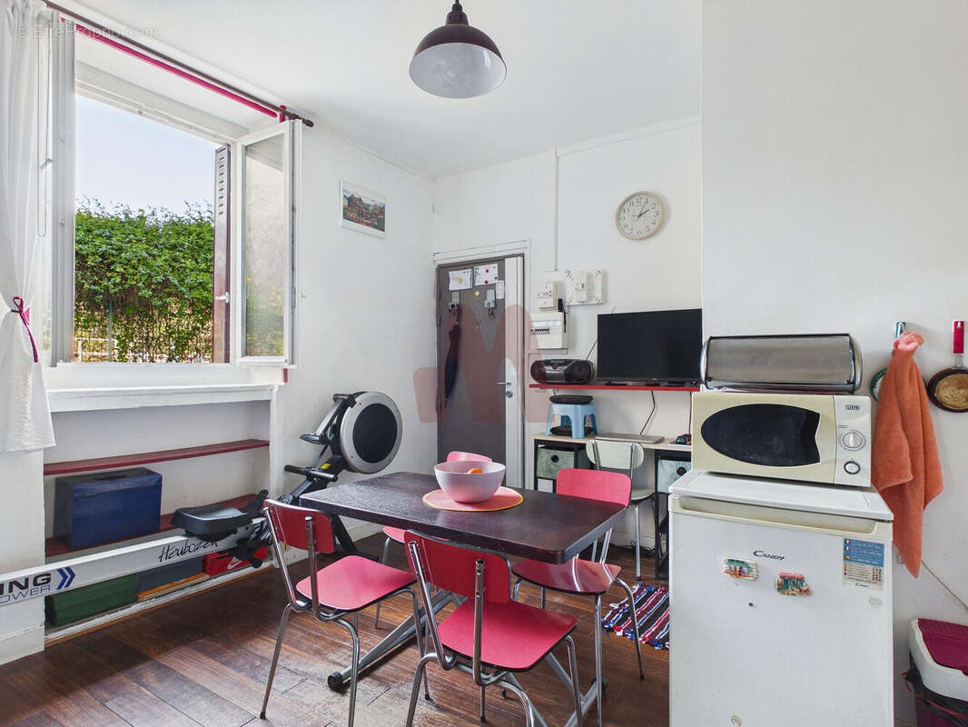 Appartement à PARIS-11E