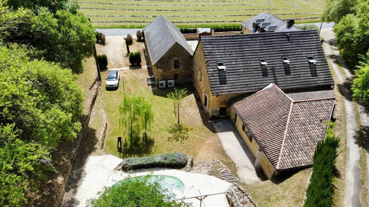 Maison à LES EYZIES-DE-TAYAC-SIREUIL