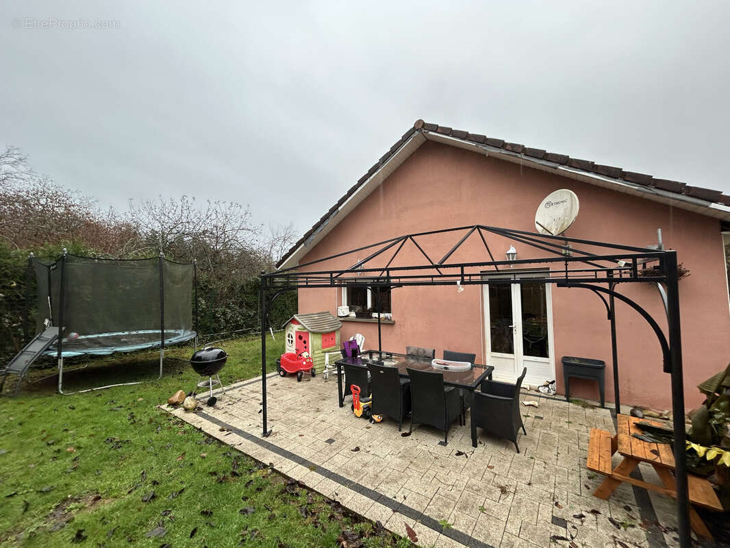 Maison à MAGNY-VERNOIS