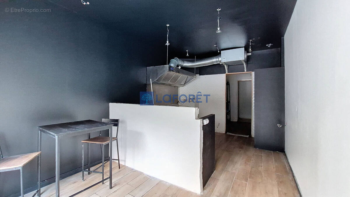 Commerce à MARSEILLE-11E