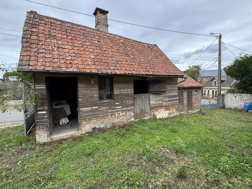 Maison à MOYENNEVILLE