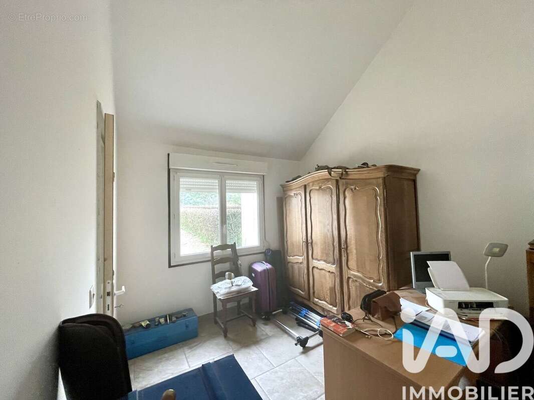 Maison 64 m² à Concremiers  - photo 7