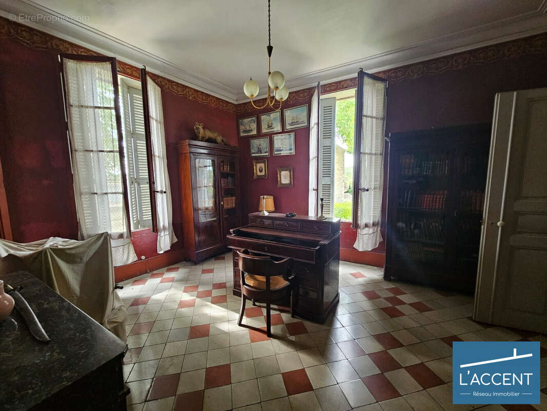 Maison à COMPS