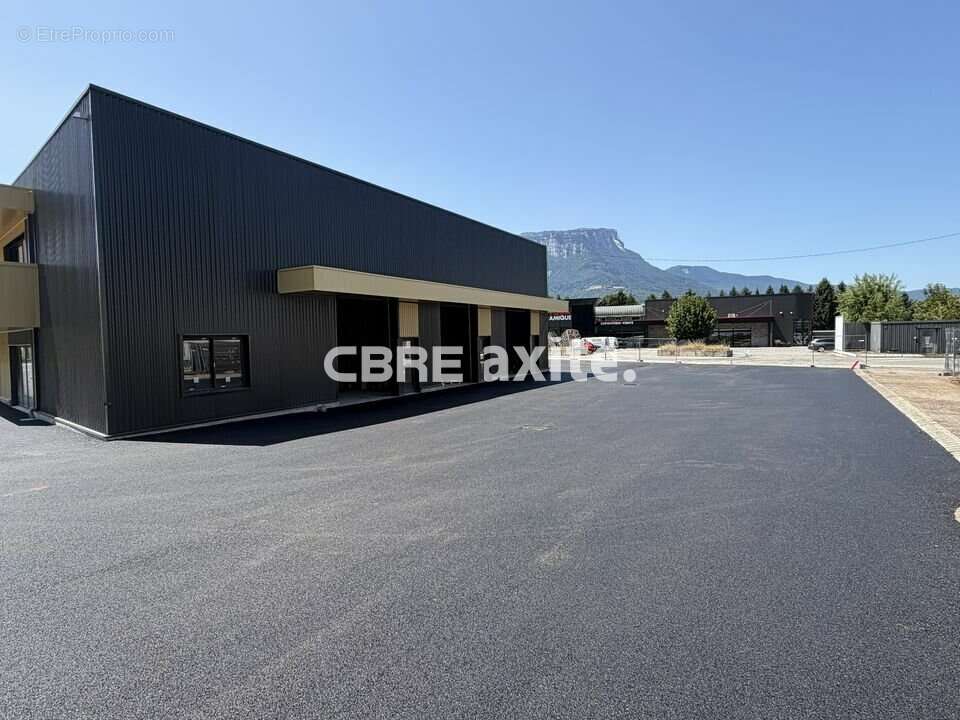 140 m² à Laissaud  - photo 5