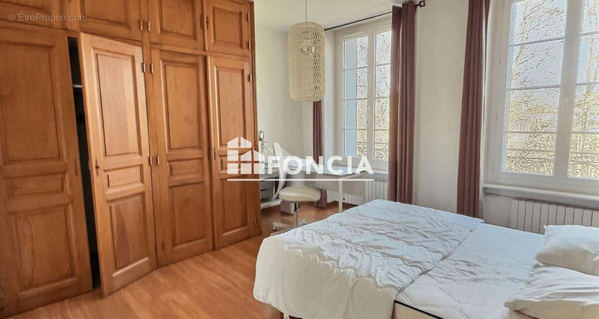 Appartement à SAINT-ETIENNE