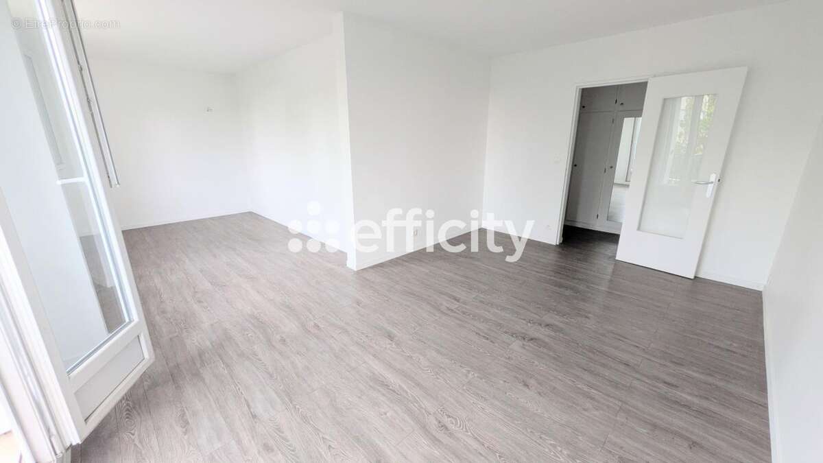 Appartement à BRY-SUR-MARNE