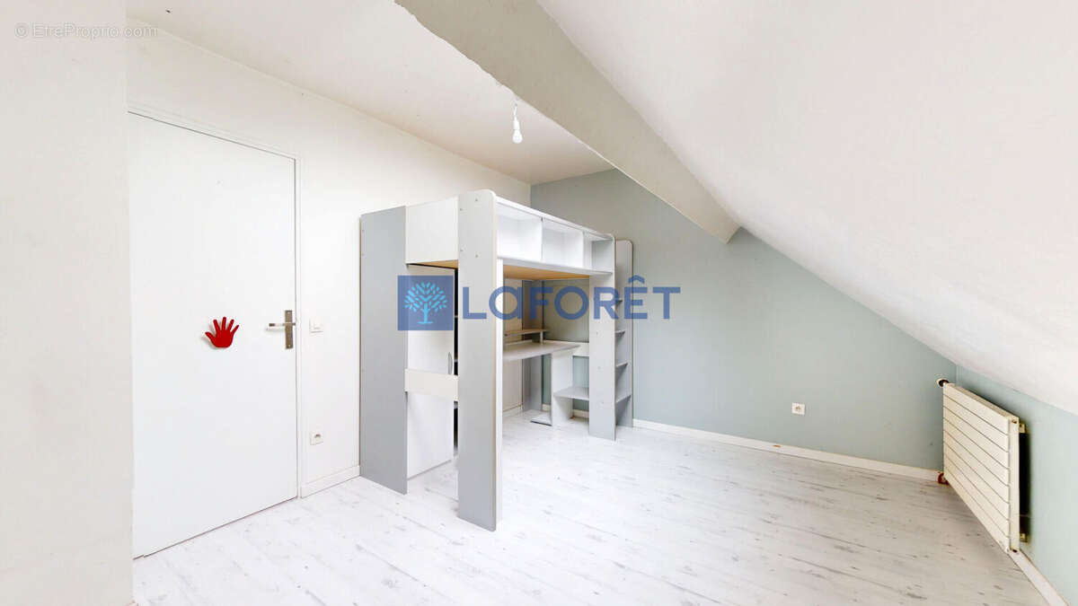 Maison à PARAY-VIEILLE-POSTE