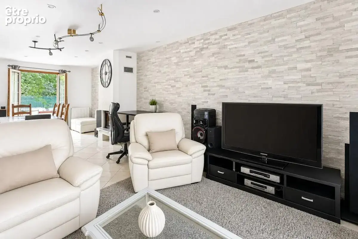 Maison de 6 pièces de 158 m² à Lagny-sur-Marne - photo 5