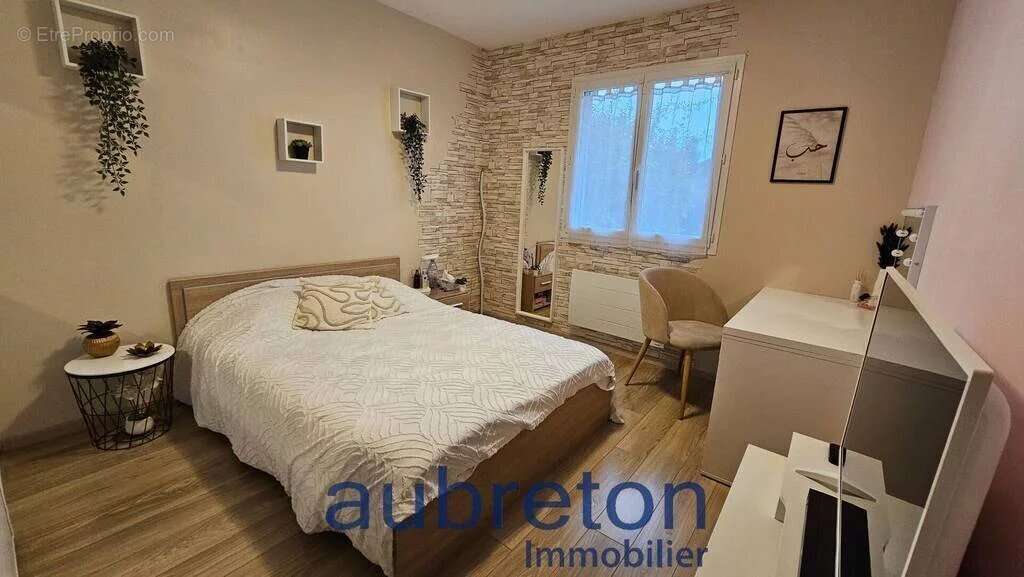 Maison à MARCILLOLES