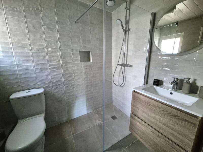 Maison, dépendances, grand terrain - photo 4